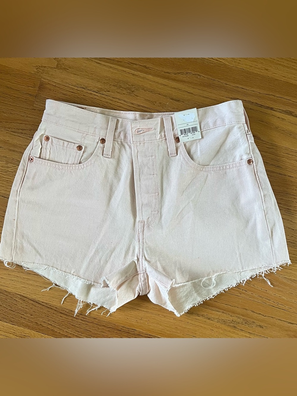 Levi's 501® High-Rise Shorts in Pale Pink new with tags